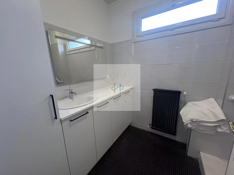 Appartement - 113 m² - 5 pièces