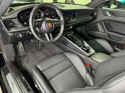 Porsche 911 992 Carrera neuve