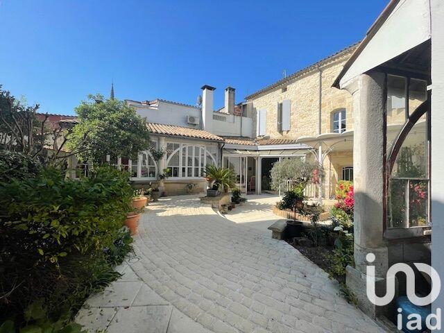 Maison - 288 m² - 9 pièces