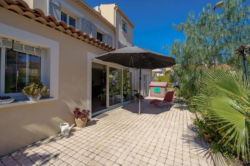 Maison - 350 m² - 6 pièces