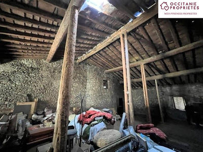 Maison - 300 m² - 4 pièces