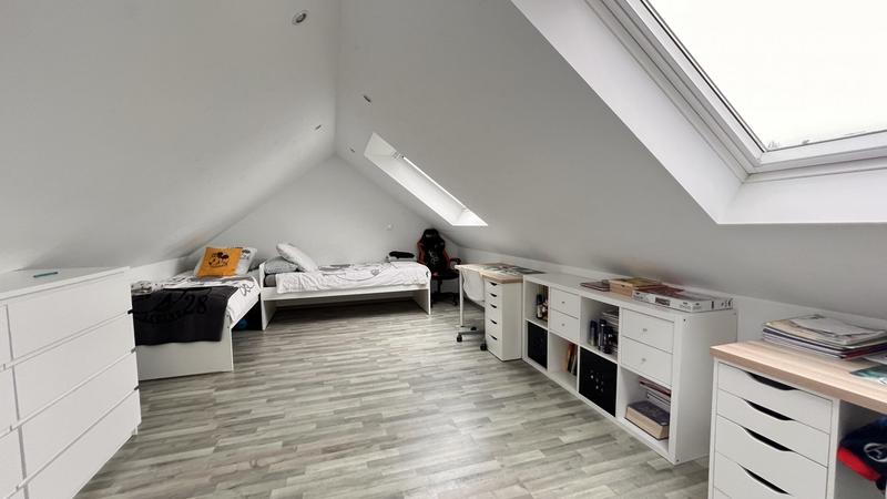 Maison - 104 m² - 6 pièces