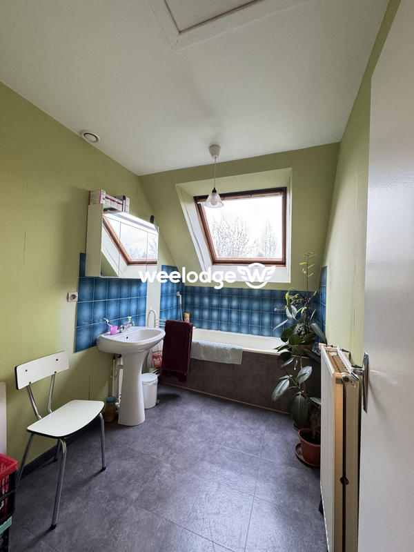 Maison - 123 m² - 8 pièces