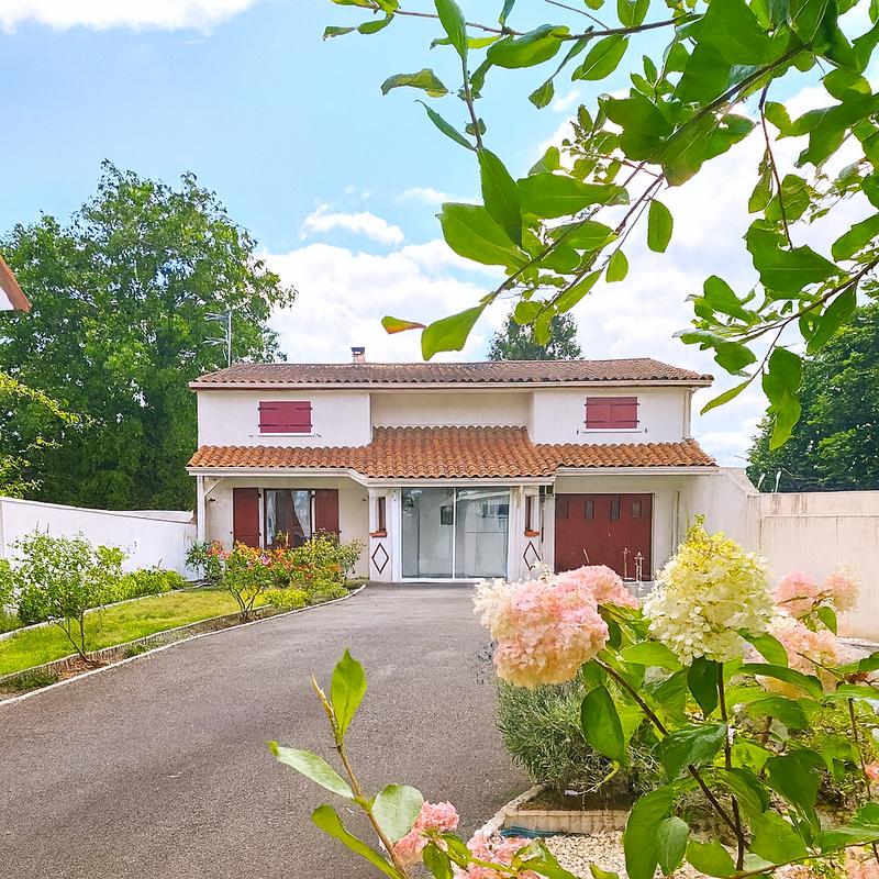 Maison - 141 m² - 6 pièces