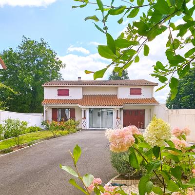 Maison - 141 m² - 6 pièces