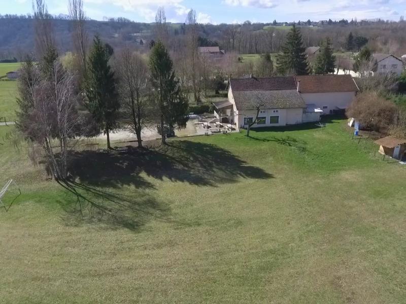 Corps de ferme - 350 m² - 10 pièces