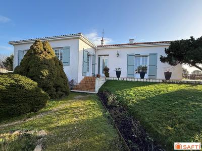 Maison - 159 m² - 7 pièces