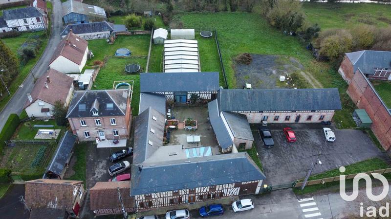 Maison - 425 m² - 12 pièces