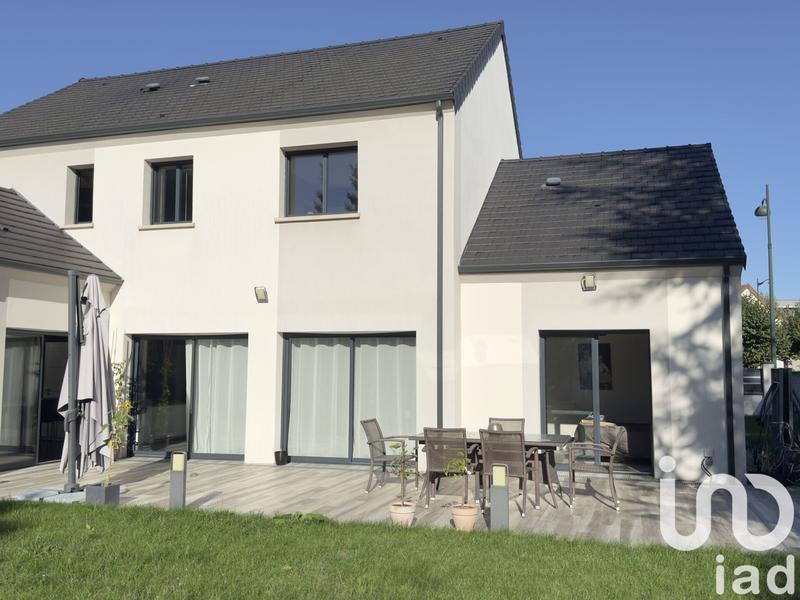 Maison - 180 m² - 7 pièces