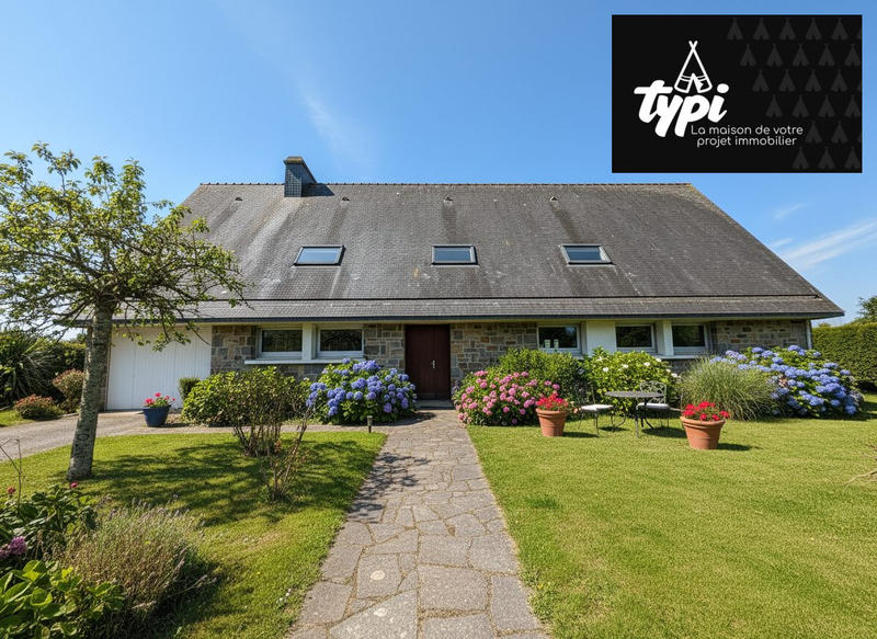 Maison - 220 m² - 10 pièces