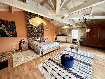 Demeure - 494 m² - 12 pièces