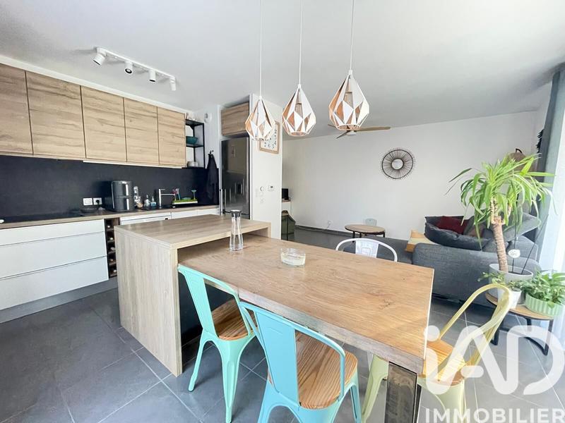 Appartement - 81 m² - 4 pièces