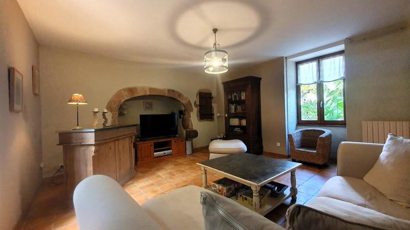 Propriété - 300 m² - 12 pièces