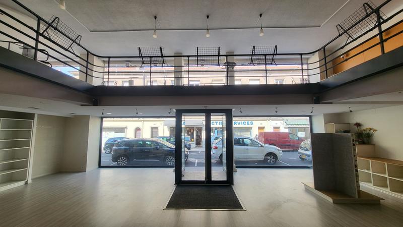 Local commercial - 506 m²