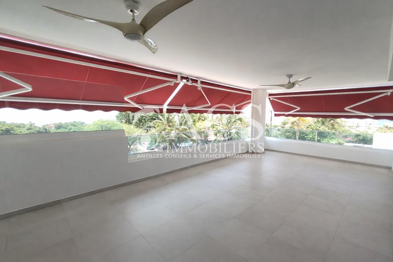 Appartement - 105 m² - 4 pièces