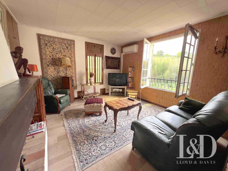 Maison - 390 m² - 10 pièces