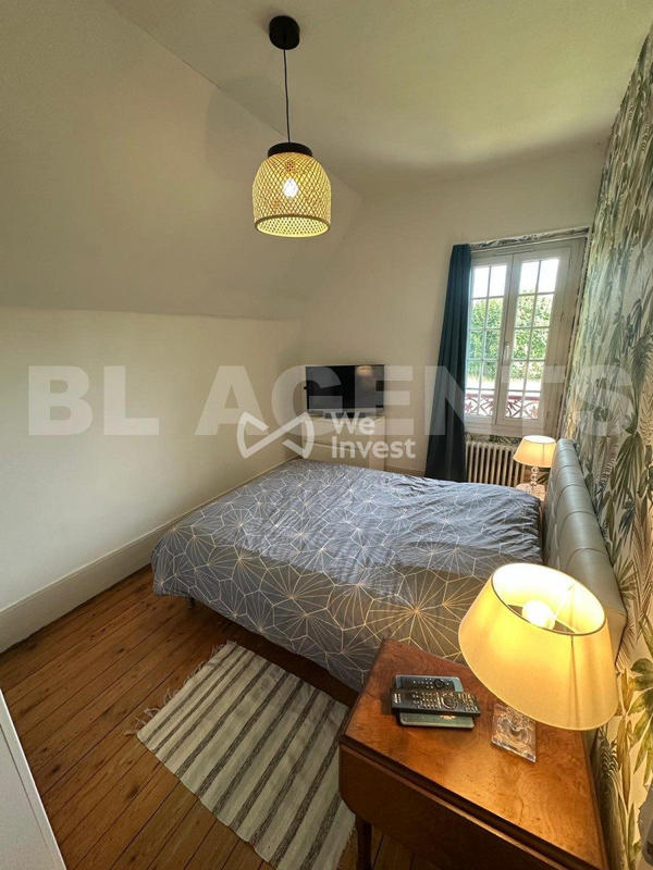 Maison - 184 m² - 8 pièces