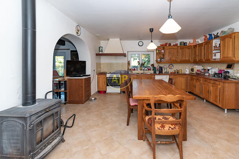 Maison - 170 m² - 5 pièces