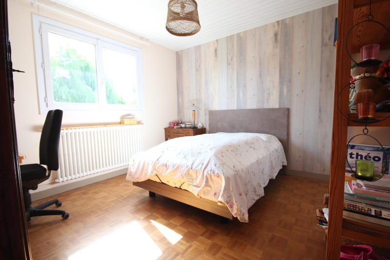 Maison - 178 m² - 8 pièces