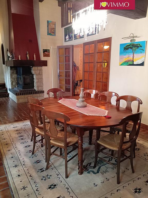 Maison - 305 m² - 10 pièces