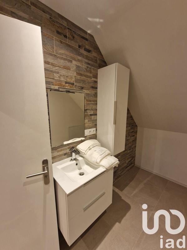 Maison - 153 m² - 9 pièces