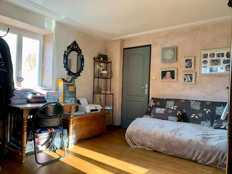 Maison - 215 m² - 7 pièces