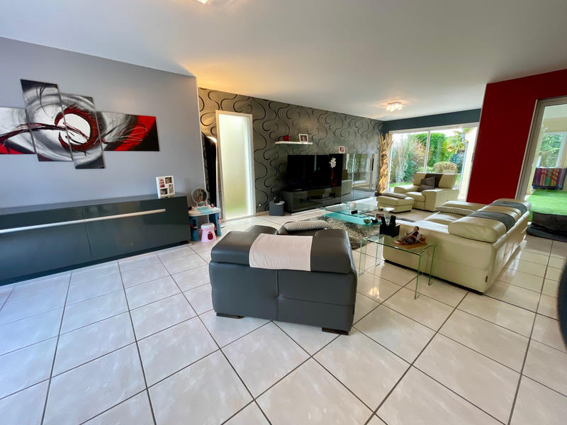 Maison - 343 m² - 7 pièces