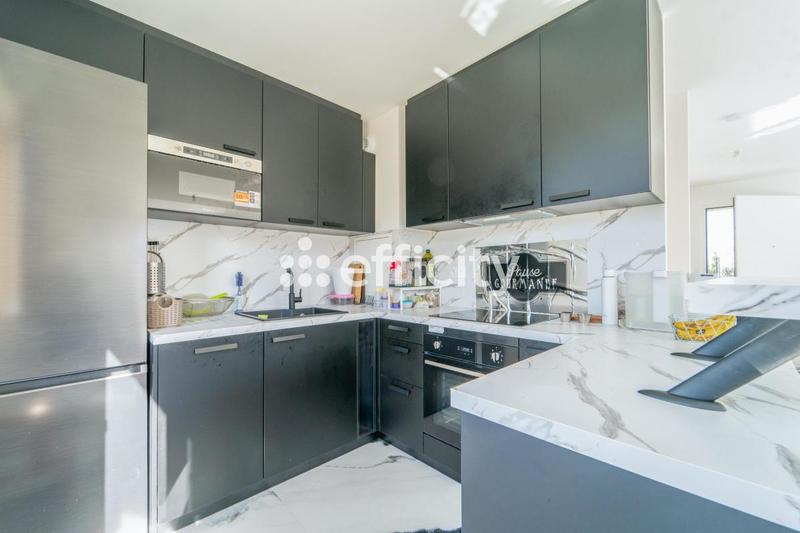 Maison - 85 m² - 4 pièces