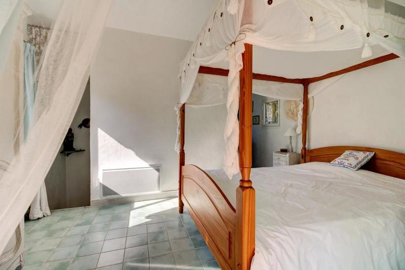 Demeure - 110 m² - 5 pièces