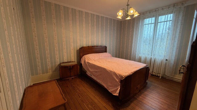 Maison - 210 m² - 9 pièces