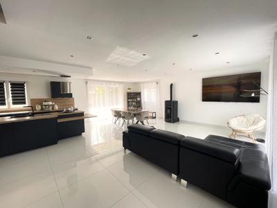 Maison - 147 m² - 6 pièces