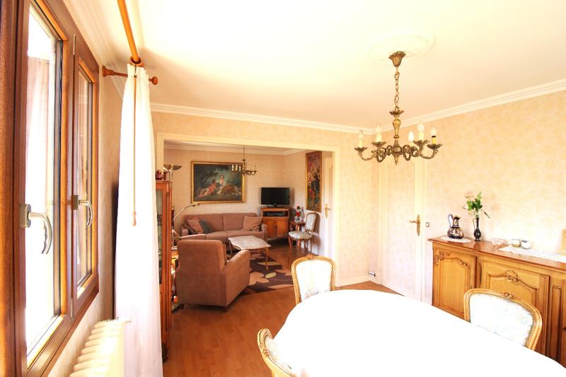 Maison - 102 m² - 5 pièces