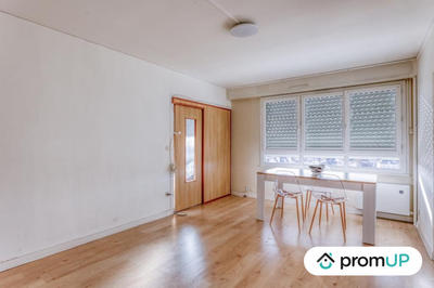 Appartement - 81 m² - 4 pièces