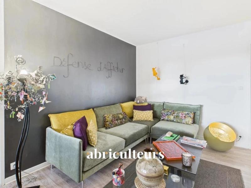 Appartement ancien - 73 m² - 3 pièces