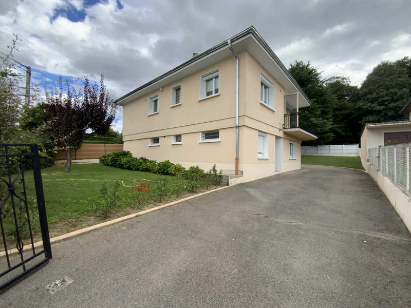 Maison - 155 m² - 7 pièces