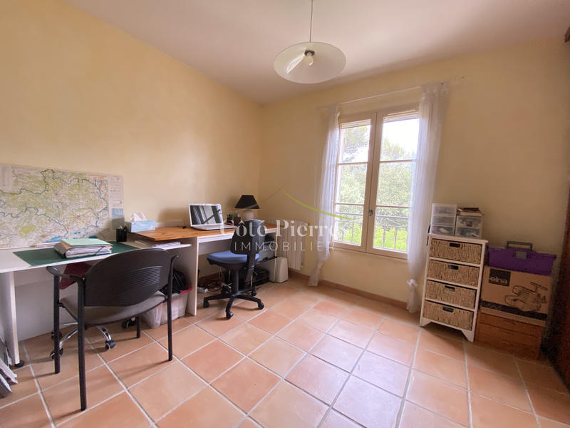 Villa - 205 m² - 8 pièces