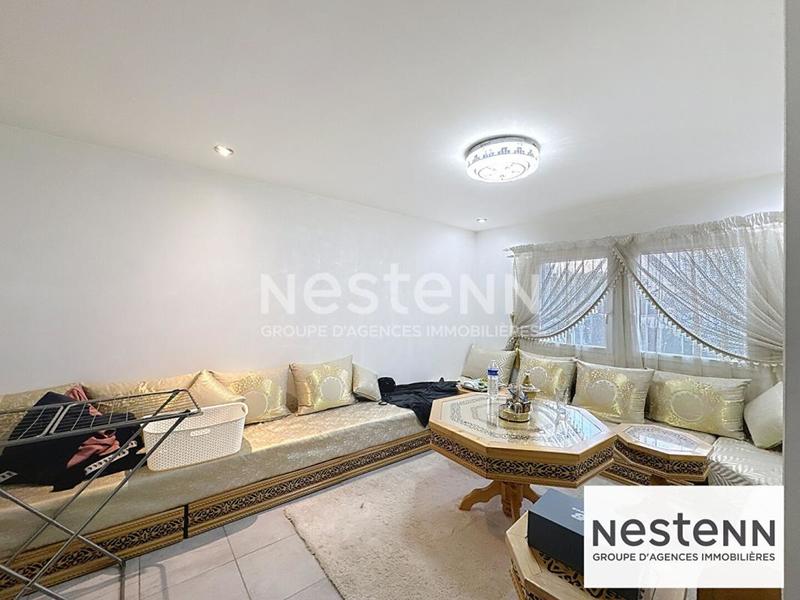 Maison - 918 m² - 5 pièces