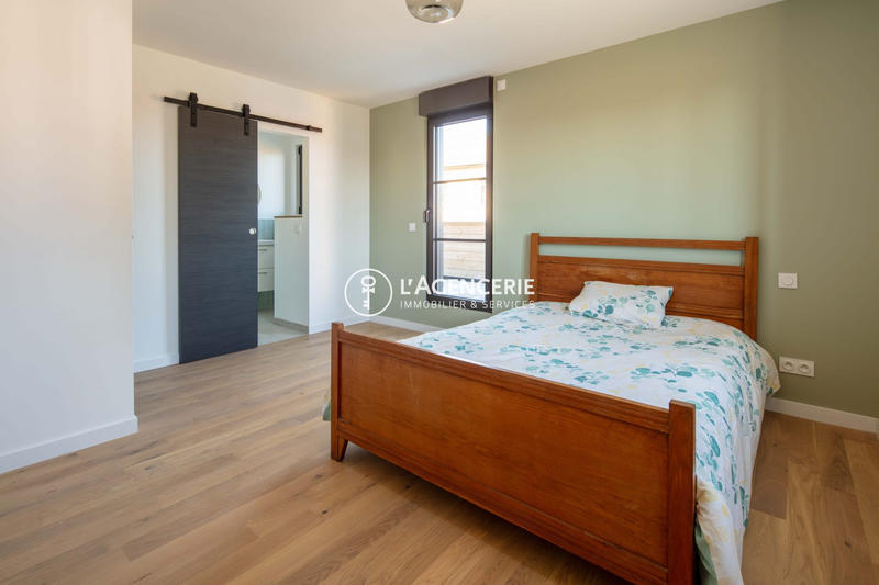 Maison contemporaine - 193 m² - 5 pièces