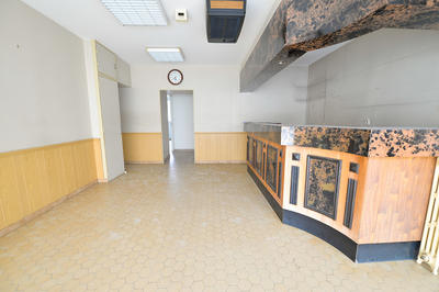 Local commercial - 75 m² - 3 pièces