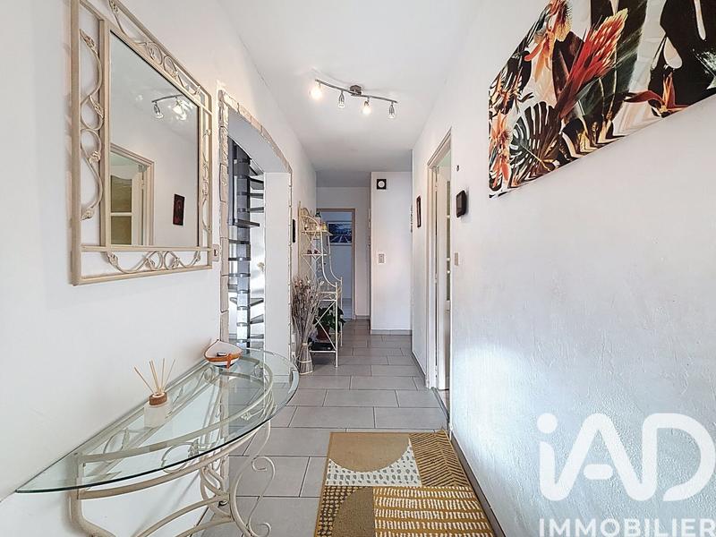 Maison - 107 m² - 5 pièces