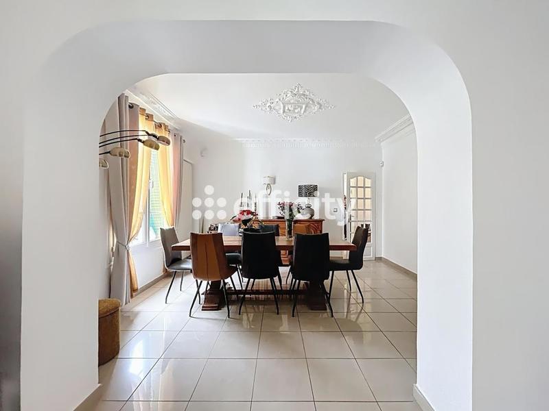 Maison - 150 m² - 6 pièces