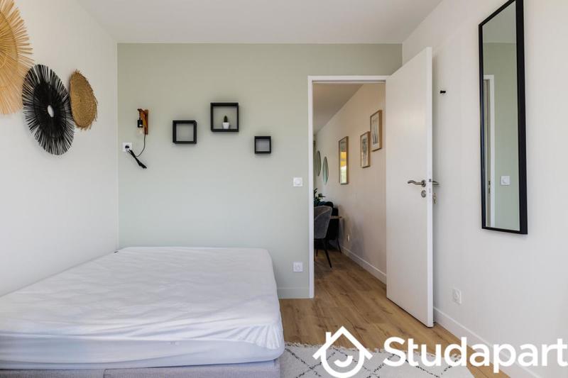 Chambre - 12 m² - 1 pièce