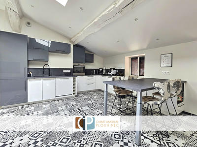 Appartement - 120 m² - 4 pièces