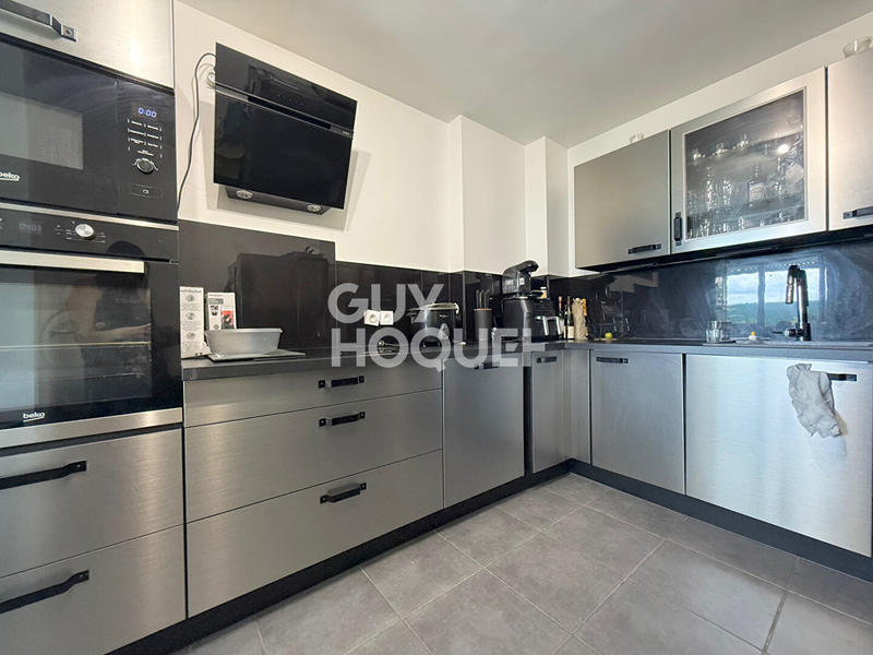 Maison - 101 m² - 6 pièces