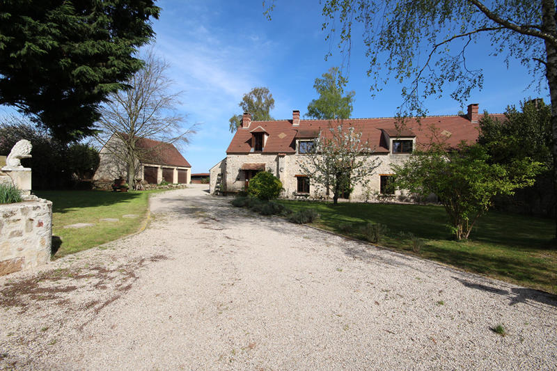 Maison - 204 m² - 5 pièces