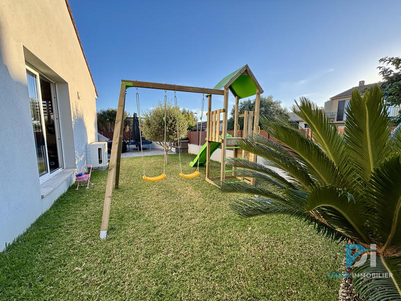 Maison - 93 m² - 4 pièces