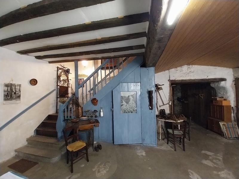 Maison - 180 m² - 7 pièces