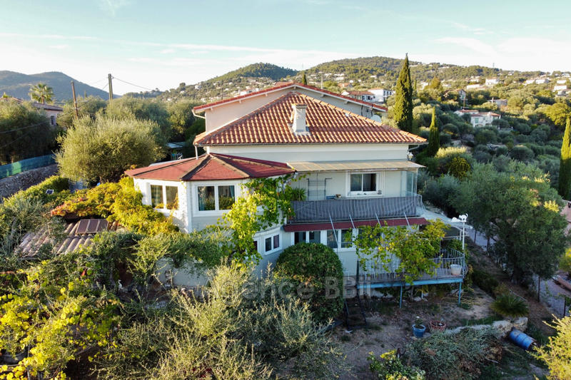 Villa - 175 m² - 7 pièces