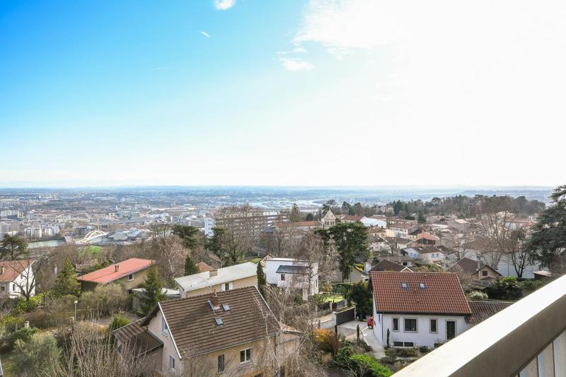 Appartement - 106 m² - 3 pièces