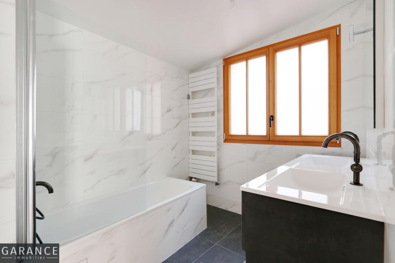 Maison - 135 m² - 6 pièces